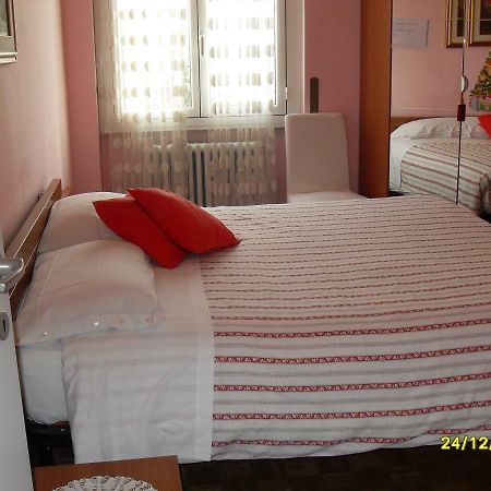 Milan House Hotel ภายนอก รูปภาพ